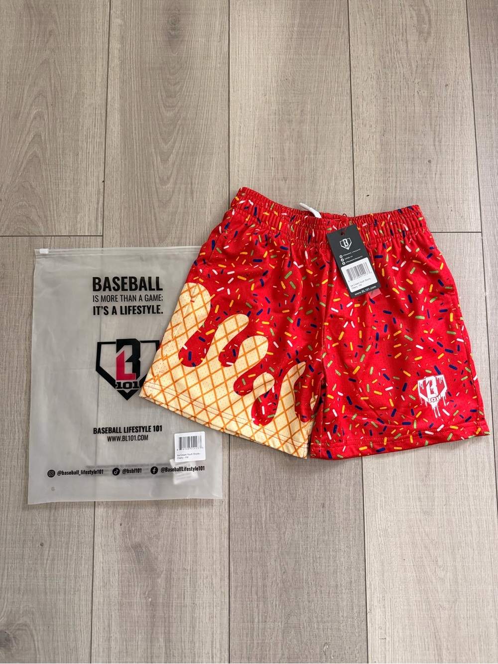 Baseball Lifestyle 101 youth medium shorts cherry red NWT